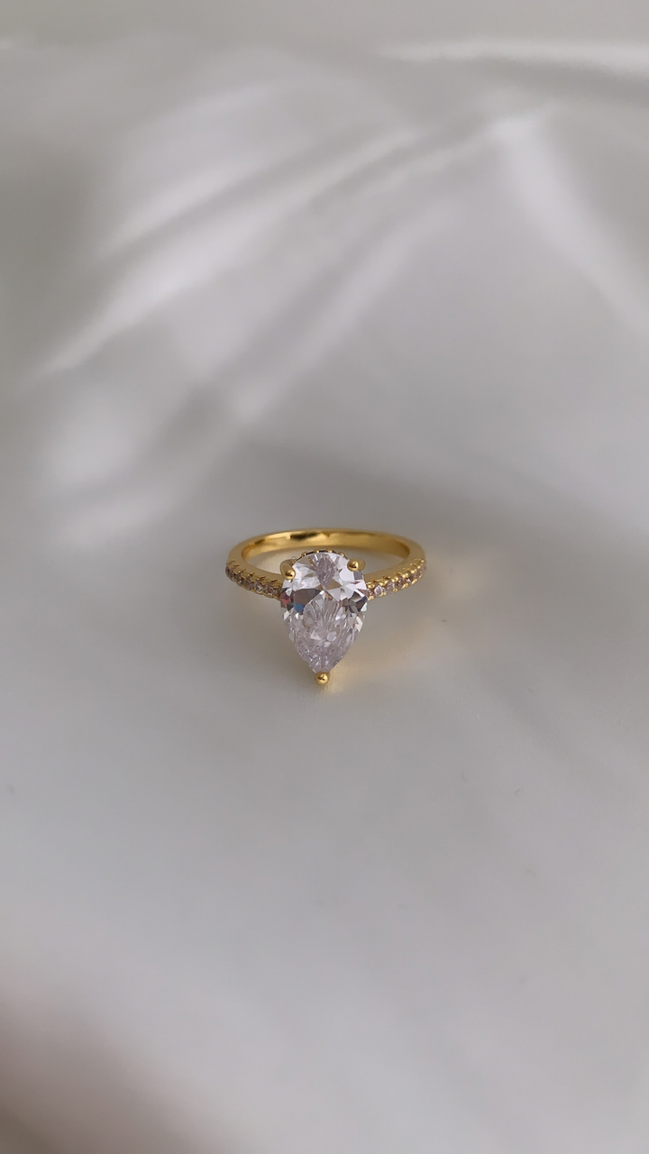Nina Diamond Ring - Gold