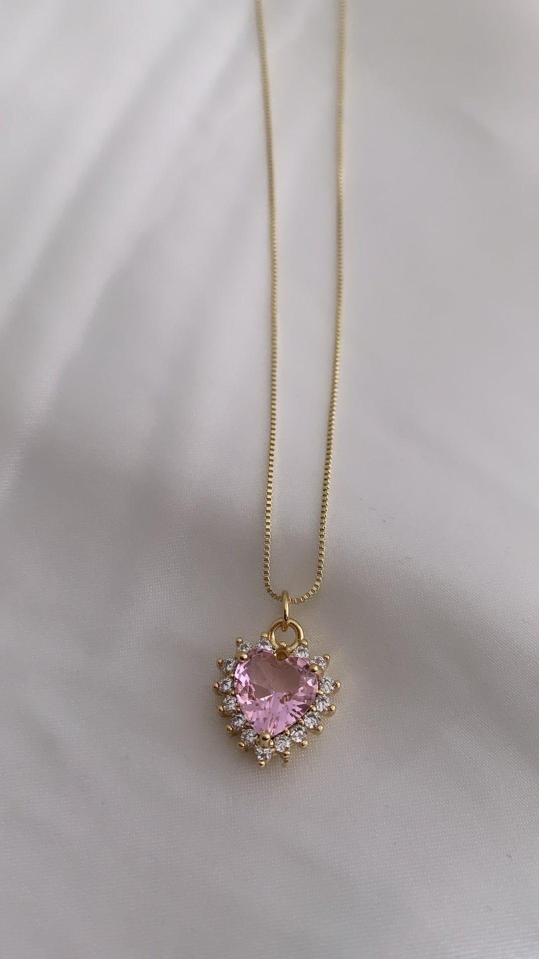 Dainty Icy Heart Necklace - Pink